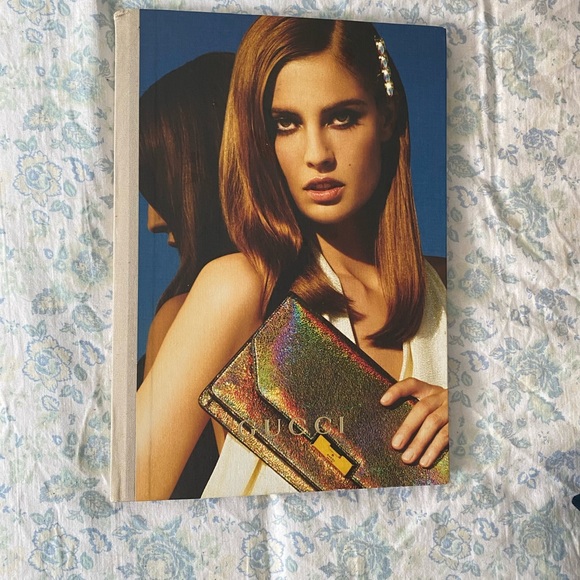 Gucci - Picture 1 of 2